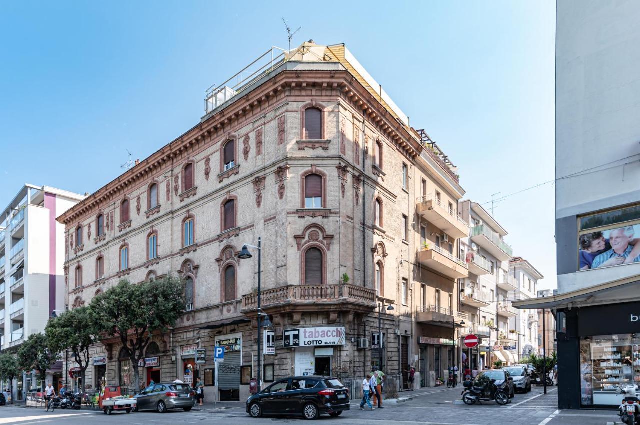 Central Station Terrace Apartment Near The Sea Pescara Exterior foto