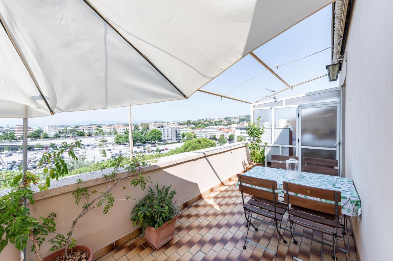 Central Station Terrace Apartment Near The Sea Pescara Exterior foto